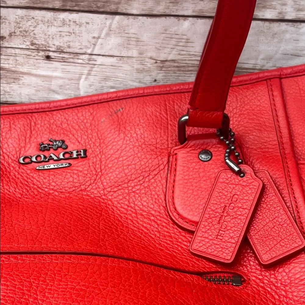 TOTE ONLY Coach Vibrant Red Orange Large Leather Tote